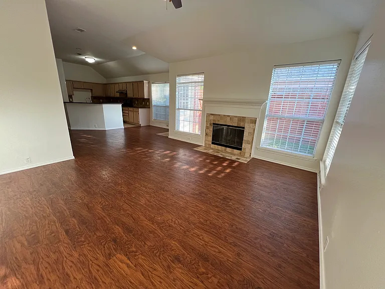 334 Touchdown Dr — Photo 17
