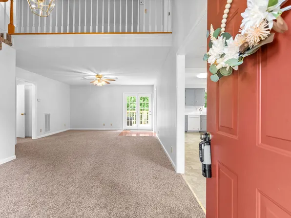 1251 Cottonwood Dr, Clarksville, TN 37040