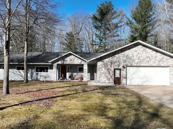 4323 N Water Rd, Sanford, MI 48657