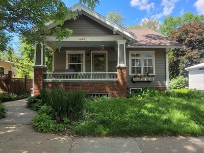 1106 E Washington St, Iowa City, IA, 52245