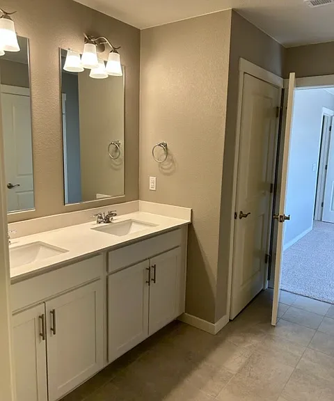 1909 Floating Leaf Dr — Photo 14