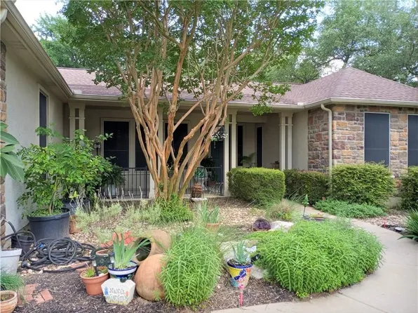 115 Camp Dr, Georgetown, TX 78633