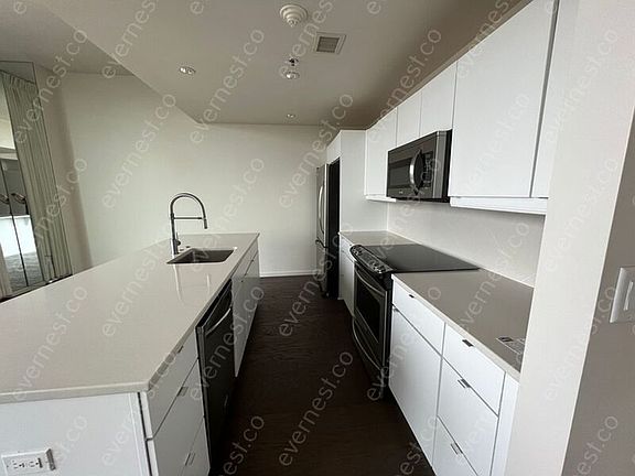 5th image of 315 Rock St APT 807