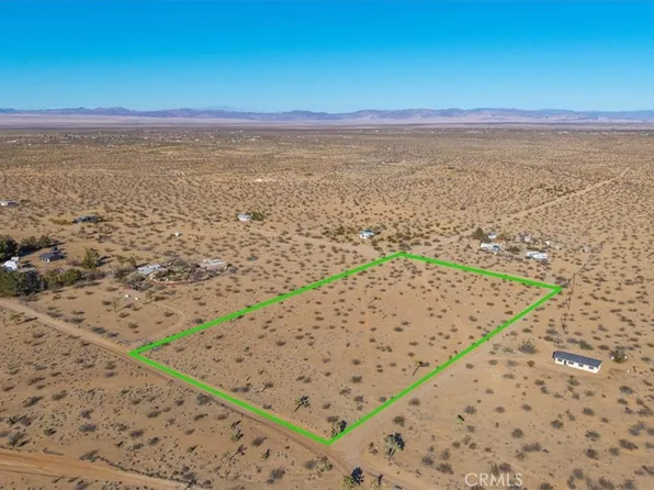 1631 Alta Ave, Landers, CA 92285