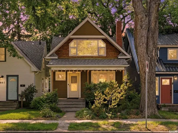 805 H AVENUE S, Saskatoon, SK S7M 1X3
