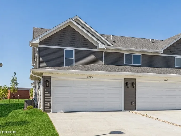 2231 Saint Andrews Dr — Photo 24