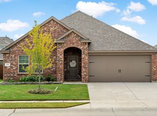 711 Stampede Ln, Princeton, TX 75407