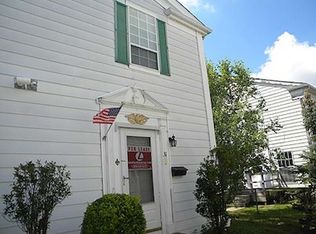 31 Bunker Hill Ln, Elyria, OH 44035