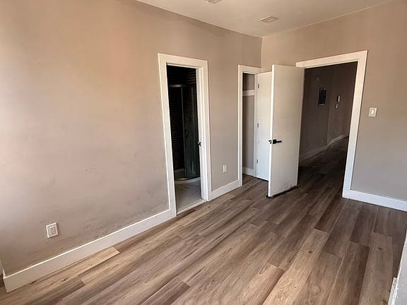 4th image of 47 Logan Ave #39E