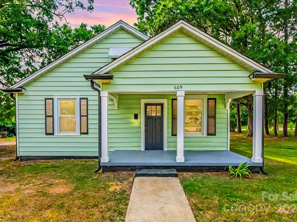 609 Still St, Chester, SC 29706