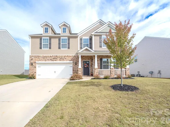 121 Giant Oak Ave, Statesville, NC 28677