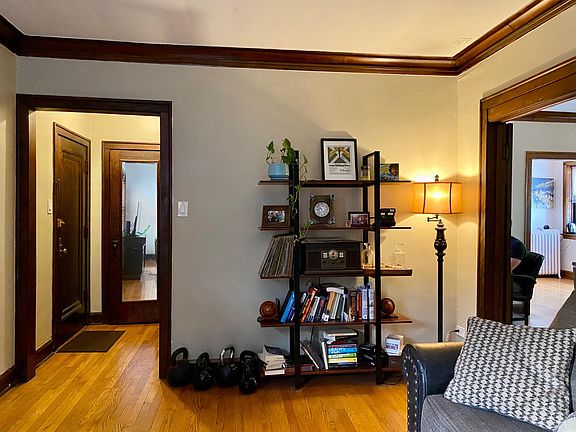 3rd image of 2161 W Giddings St #1