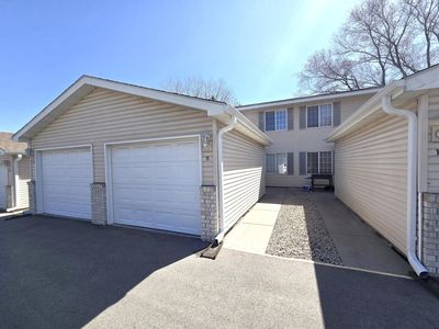 915 7th St APT 11, Jordan, MN, 55352
