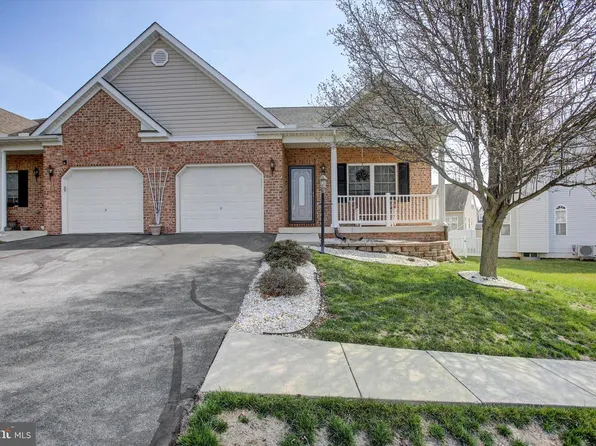 14217 Shelby Cir, Hagerstown, MD 21740
