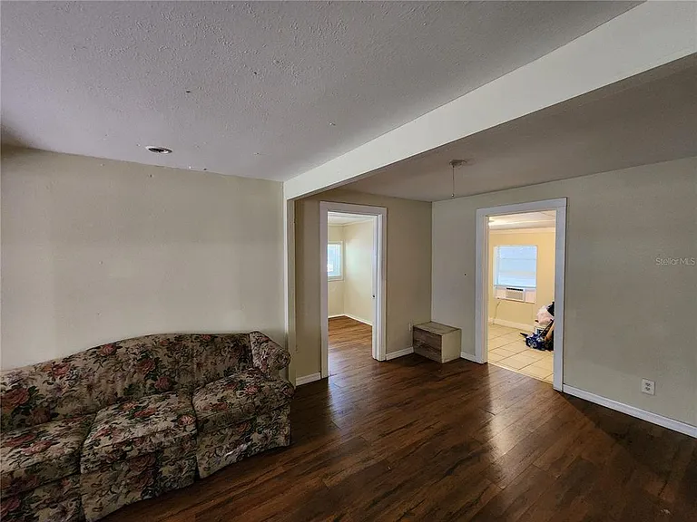 1623 SE 3rd Ave — Photo 39