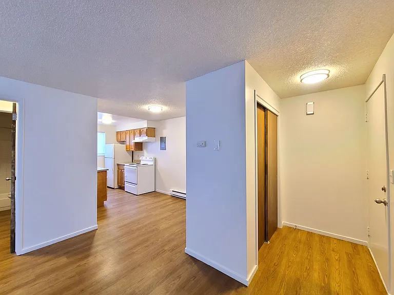 Horizon Apartments — Photo 11