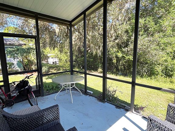 3rd image of 1253 N Indies Cir