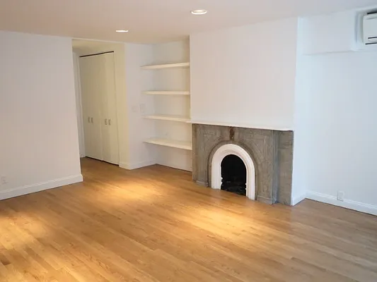 Rented by Sotheby's International Realty | media 66