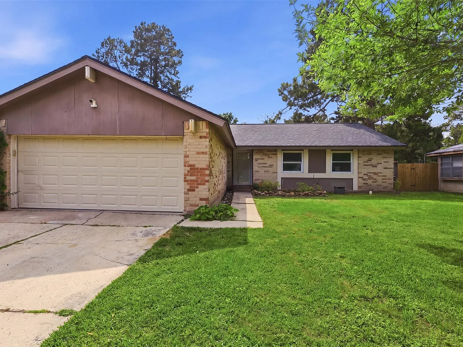 3 bed, 1569 sqft, $2,600 — Photo 4