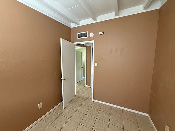 4th image of 1224 Hobson Ave