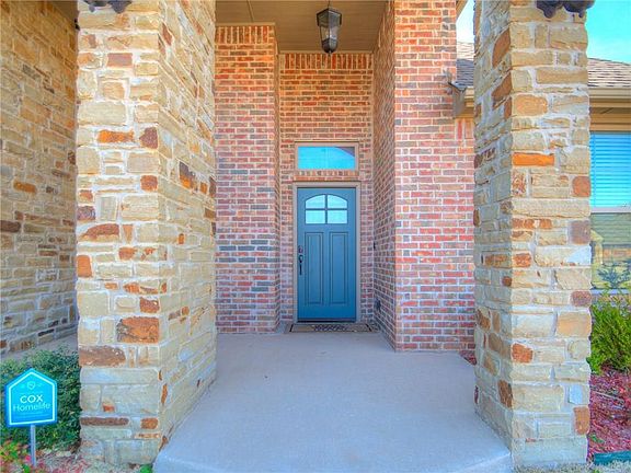 2nd image of 813 Samantha Ln