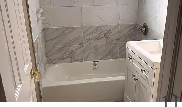 234 SW 14th Ave — Photo 10
