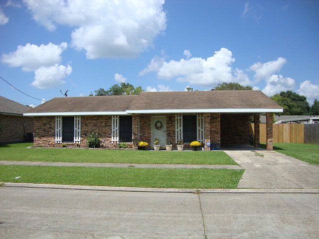 1st image of 305 Melody Dr