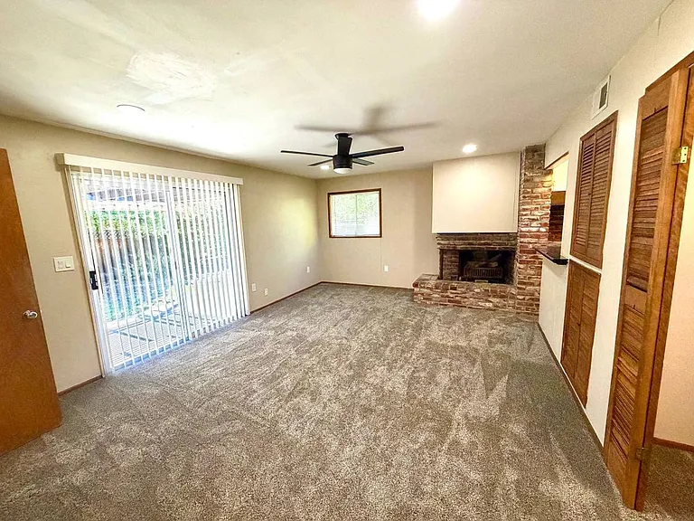 785 Duke Cir — Photo 27