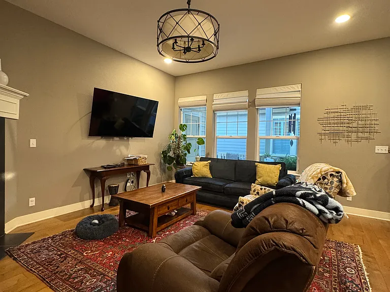 8034 E 31st Ave — Photo 10