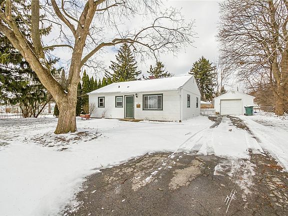 2nd image of 116 Cimarron Dr