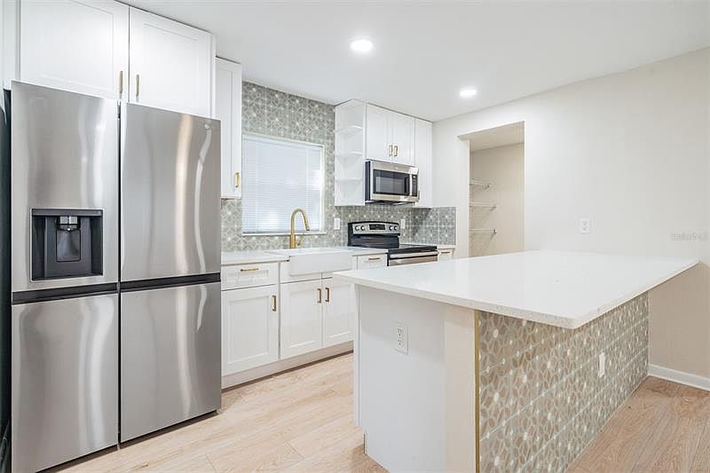 1st image of 403 E Hugh St #1