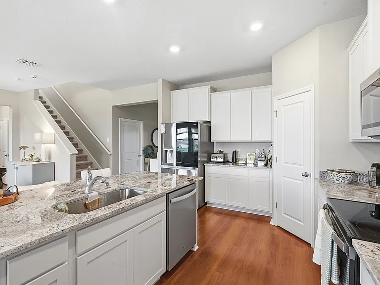 33702 Garden Sage Isle — Photo 22