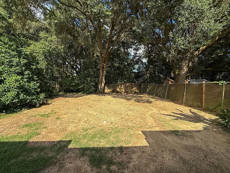 1035 Peakview Dr — Photo 12