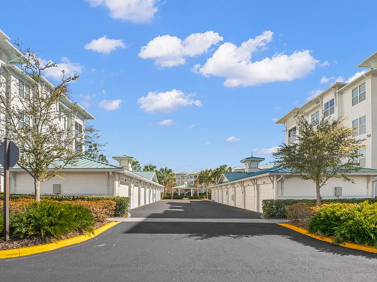 Avana Parkway — Photo 40
