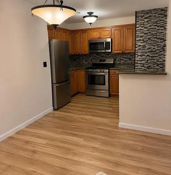 246 Crosspoint Dr — Photo 8