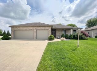 616 Garver Pl, Rantoul, IL 61866