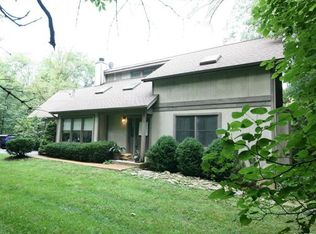 1411 Wills Hollow Rd, Glencoe, MO