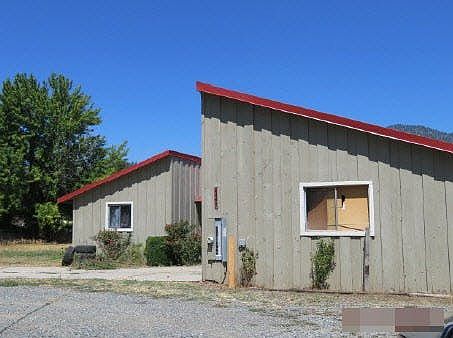 2nd image of 14805 N Highway 3