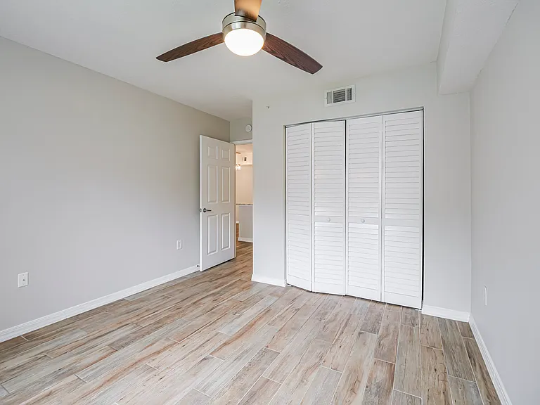 1590 S 42nd Cir #105 — Photo 4
