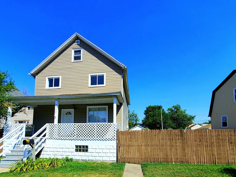 4129 Towle Ave — Photo 2