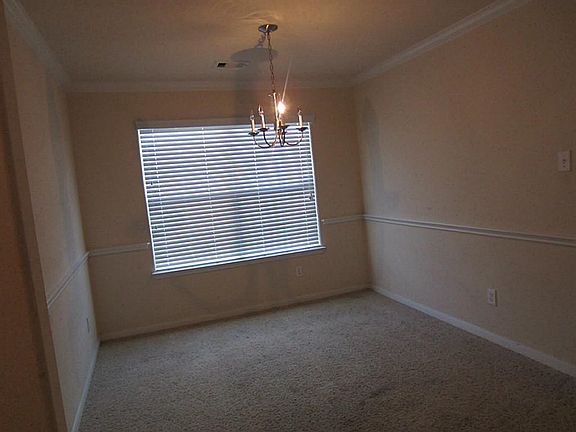 4th image of 10827 Barker View Dr