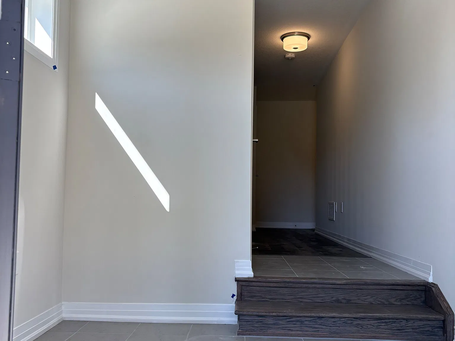 660 Colborne St W — Photo 3