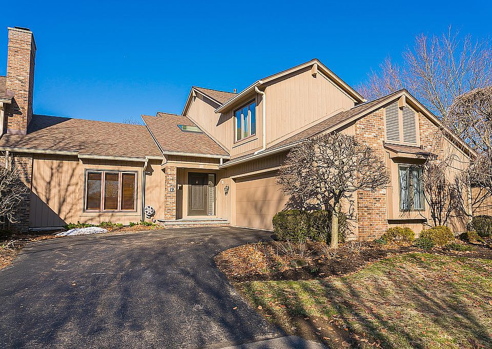 1st image of 19 Shadow Pines Dr