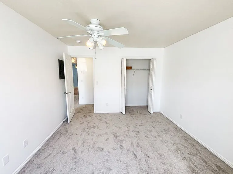 481 N Orem Blvd — Photo 13