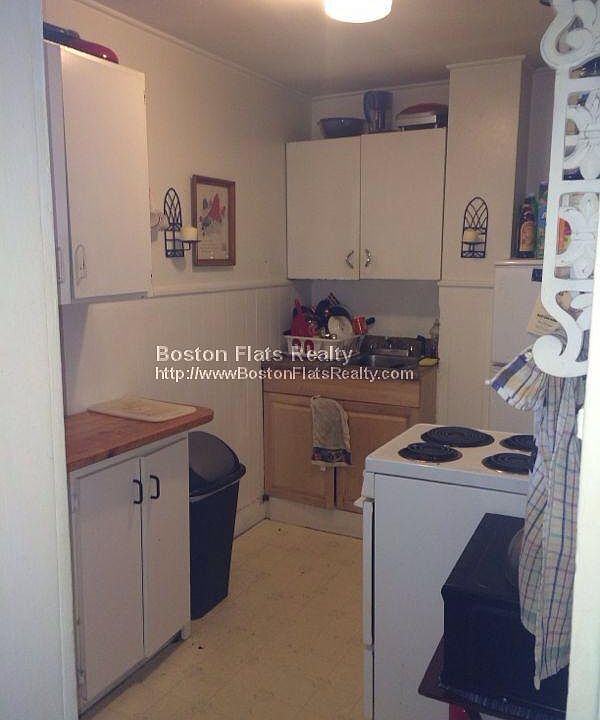 2nd image of 883 Huntington Ave #42