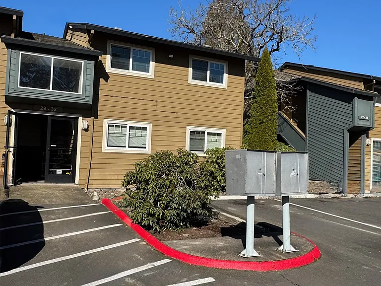 Crescent Ridge — Photo 29