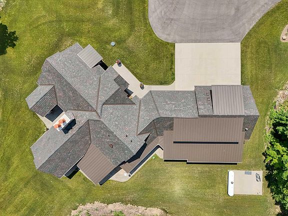 5th image of 3375 Crum Rd