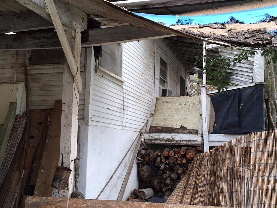 2nd image of 2971 Foothill Rd