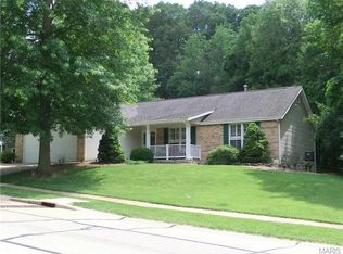 938 Westrun Dr, Ballwin, MO 63021