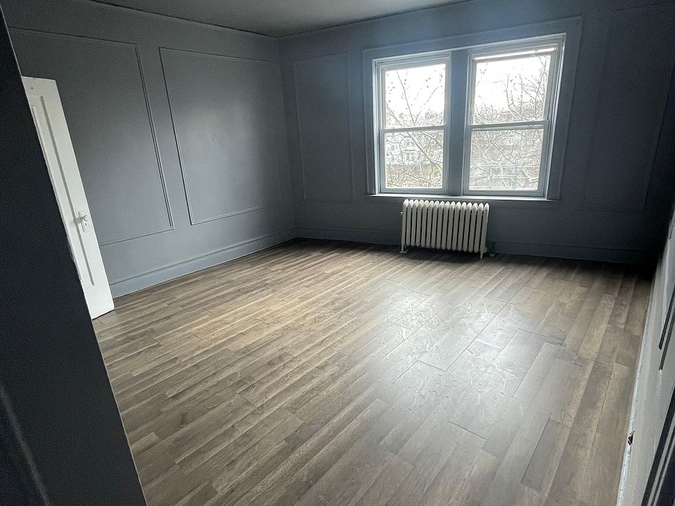 1st image of 8 Monticello Ave #33R